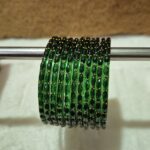 हरा कलर मे काँच की 12 चुडी