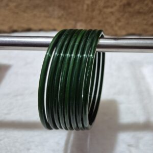 हरी प्लेन काँच की डबी