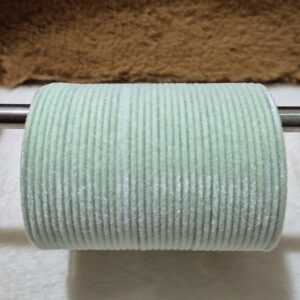 W.पिस्ता कलर