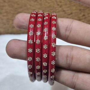 केमिकल में लाल 4 चूड़ी N31