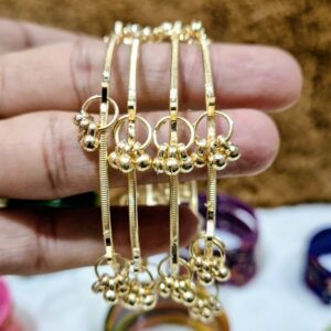 कश्मीरी 4 चूड़ी गोल्डन कलर N37